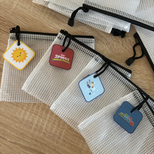 {{ product.title }} – livret d’activités enfants 2 à 4 ans en version physique ou PDF | Bluey, Spidey, Pyjamasques, Je découvre l’été – jeux éducatifs à imprimer