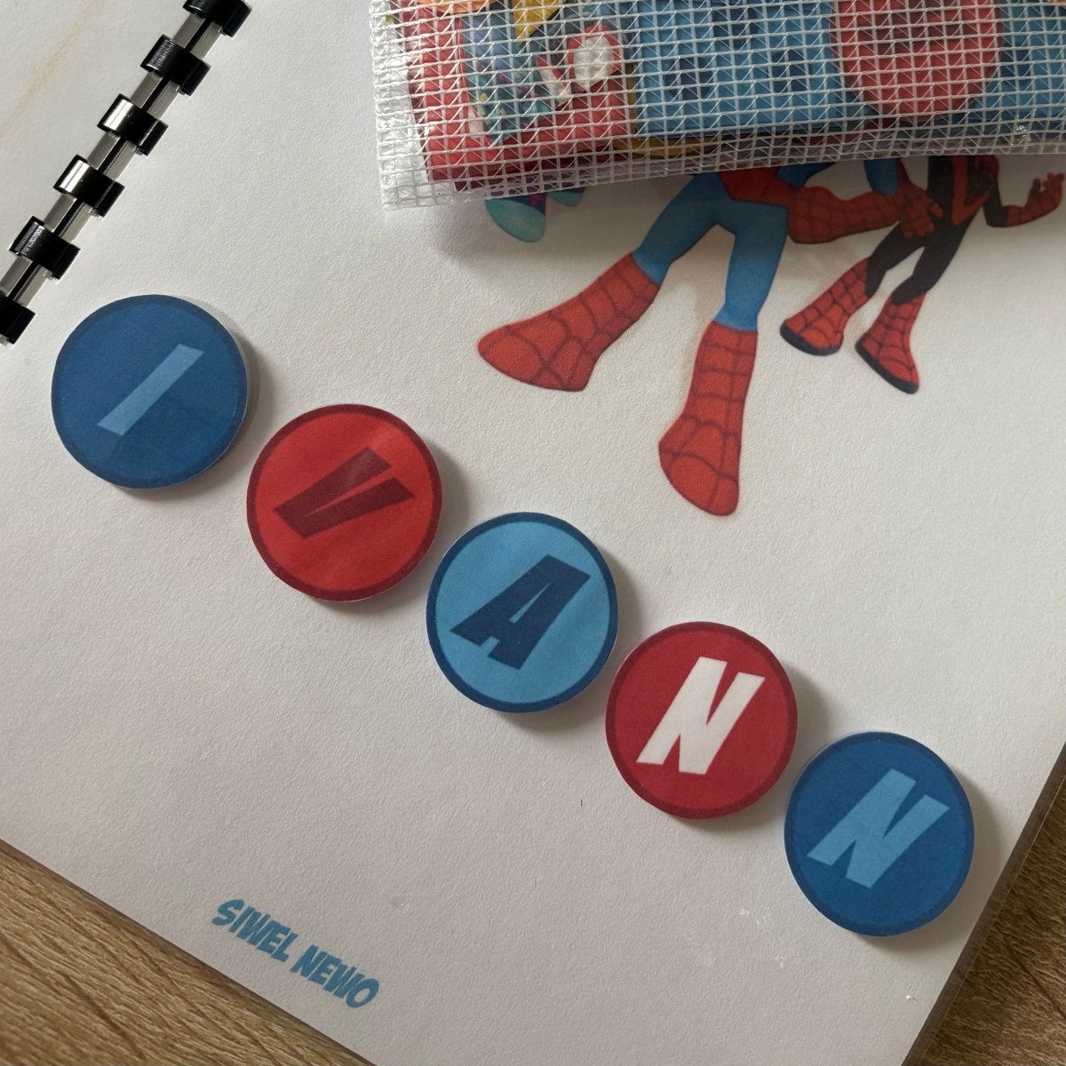 {{ product.title }} – livret d’activités enfants 2 à 4 ans en version physique ou PDF | Bluey, Spidey, Pyjamasques, Je découvre l’été – jeux éducatifs à imprimer